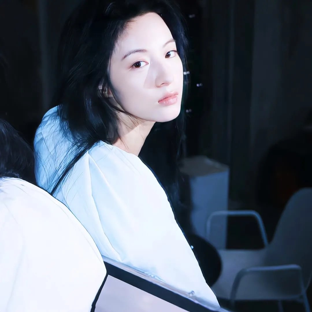 27套礼服